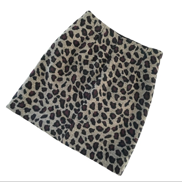 Ann Taylor Leopard Print Wool Blend Fully Lined A-Lined Mini Skirt Size 0 - Picture 3 of 9